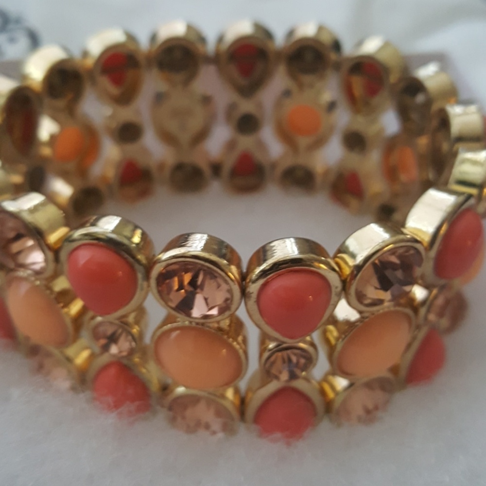 💲🩷⬇️ Fashion Jewelry| Coral & Rose Gold Statement Bracelet Stretchy OS - Picture 4 of 4